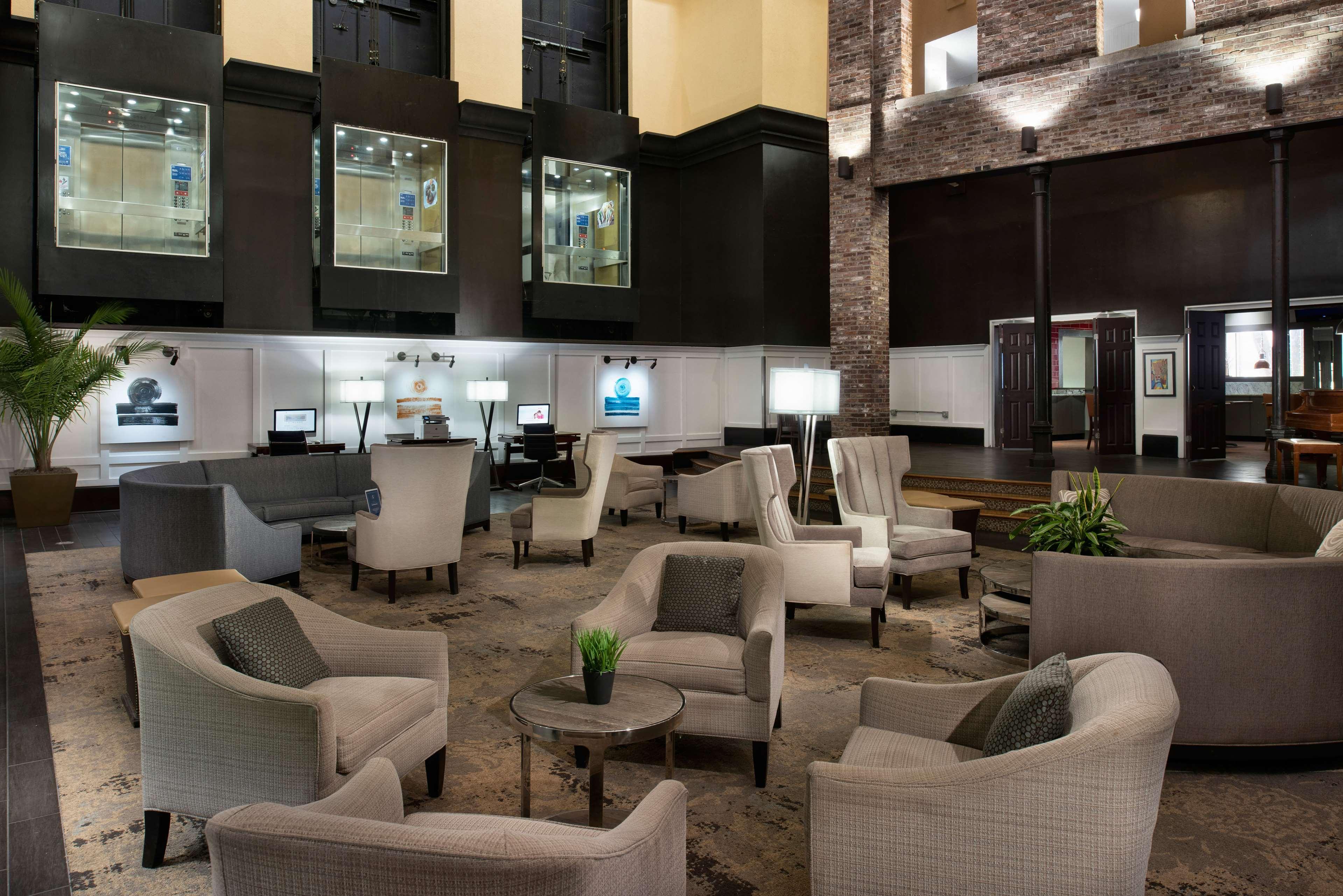 Doubletree By Hilton Memphis Downtown Hotel Eksteriør billede