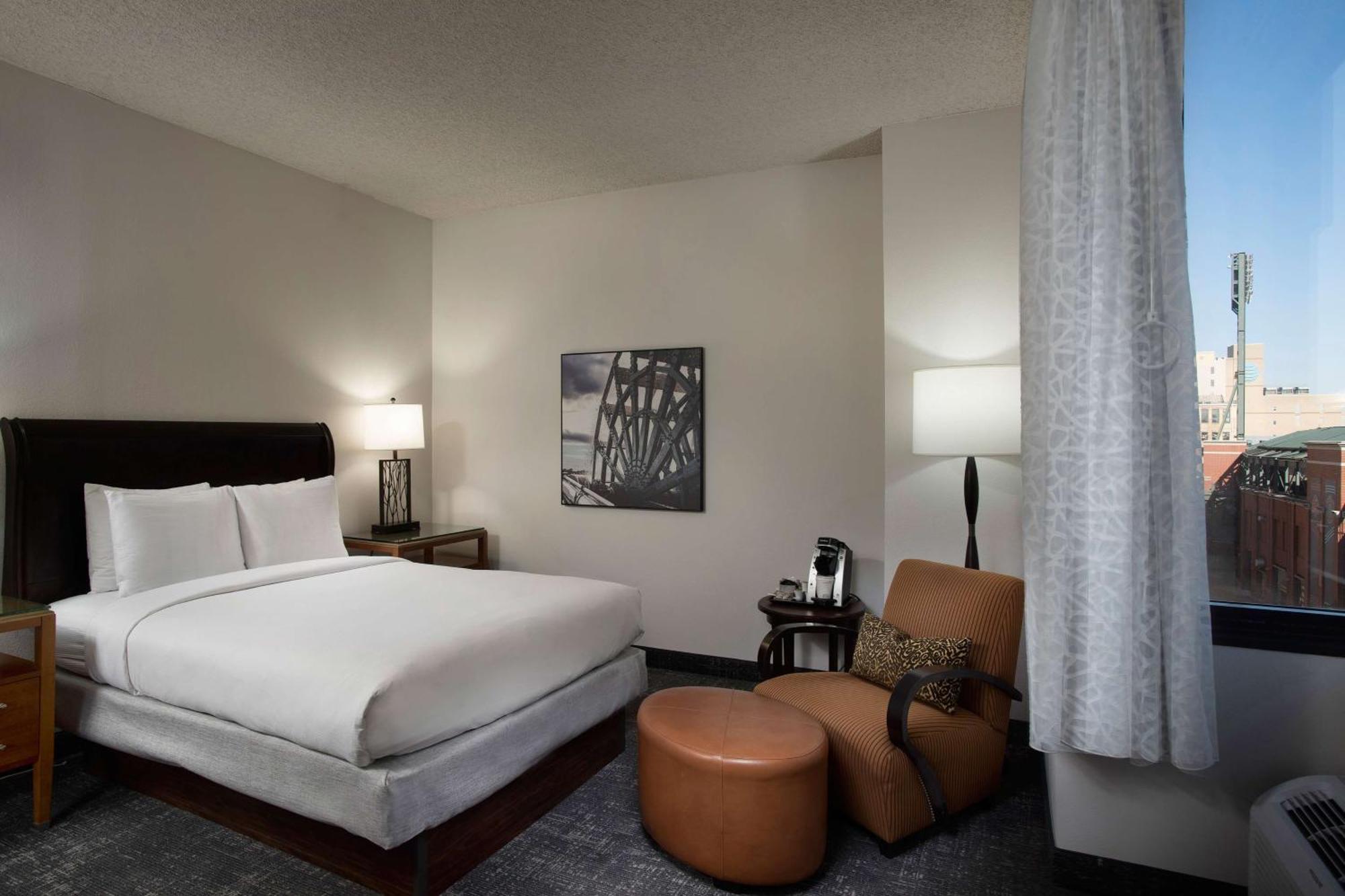 Doubletree By Hilton Memphis Downtown Hotel Eksteriør billede